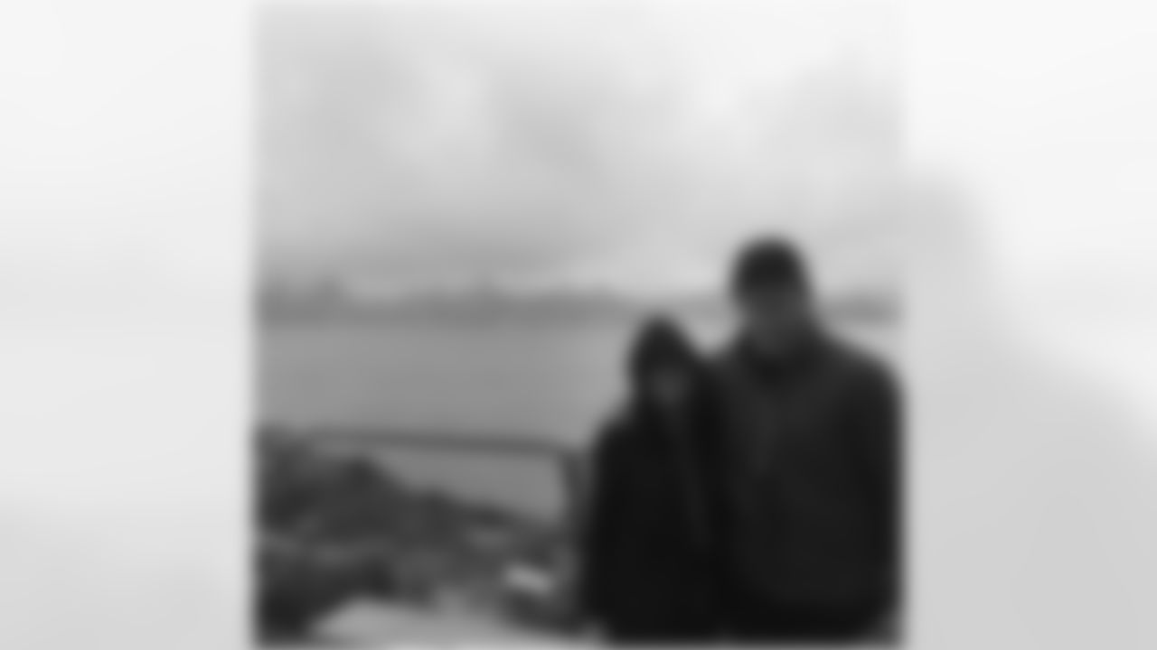 TE Troy Niklas (@tniklas87) on Alcatraz