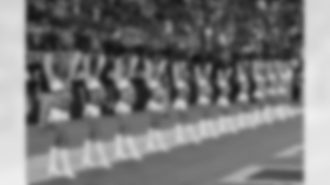 Cardinals Cheerleaders