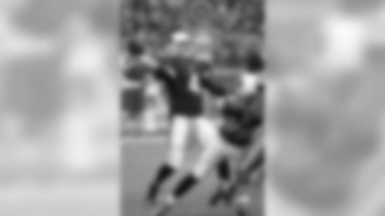 QB Kevin Kolb
