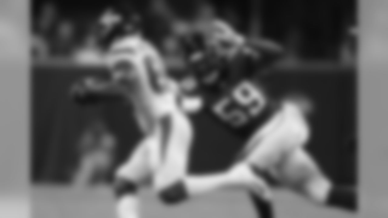 ILB De'Vondre Campbell