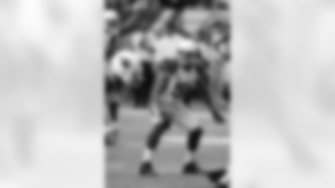 LB - Paris Lenon, Unrestricted