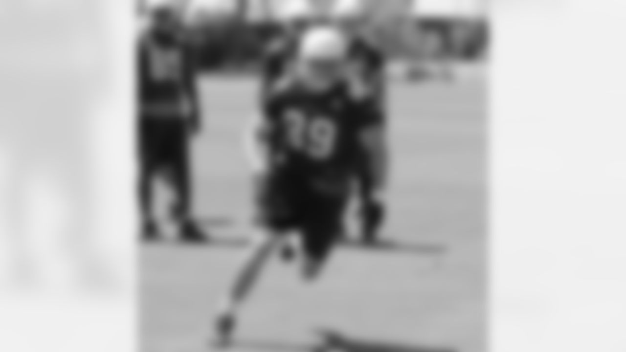 Tight end John Carlson
