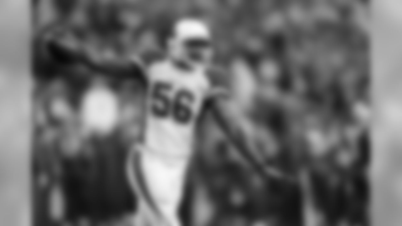 LB Karlos Dansby celebrates after the game-clinching interception in Seattle.