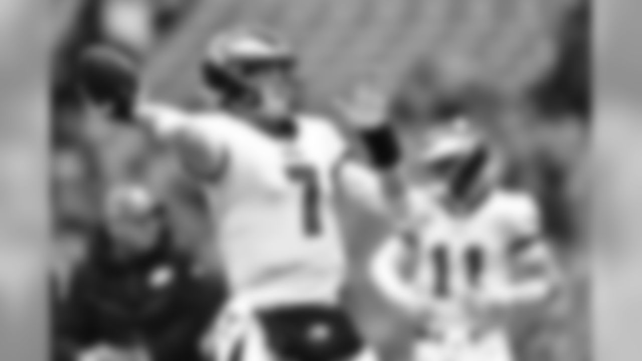 QB Nate Sudfeld