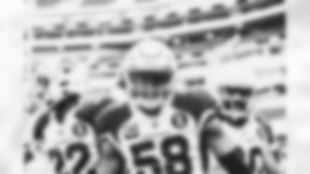 LB Jordan Hicks
