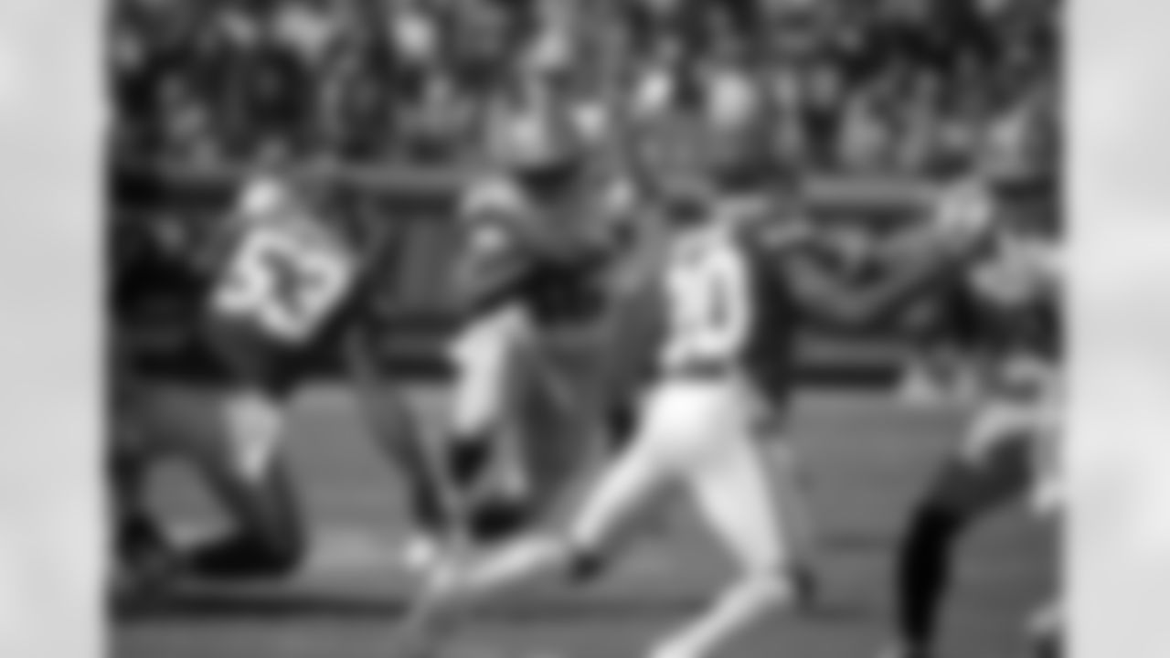 Running back Alfred Morris
