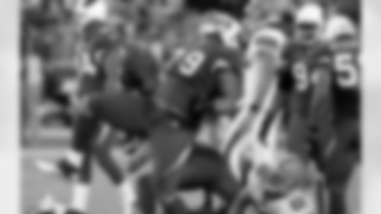 2011: DT David Carter, UCLA