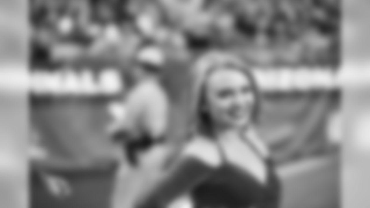 Images of the Cardinals cheerleaders during the Week 15 contest at State Farm Stadium
