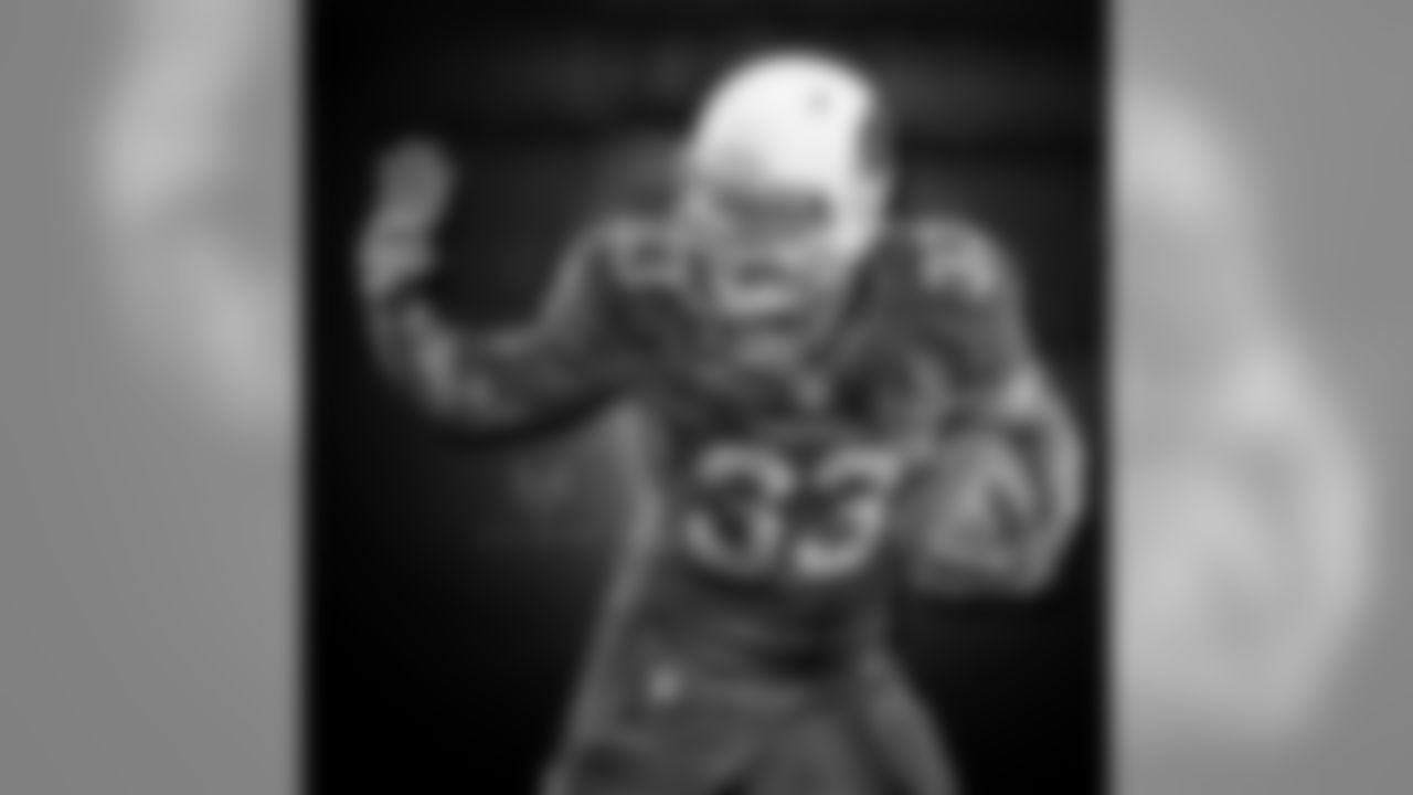Williams stiff arm