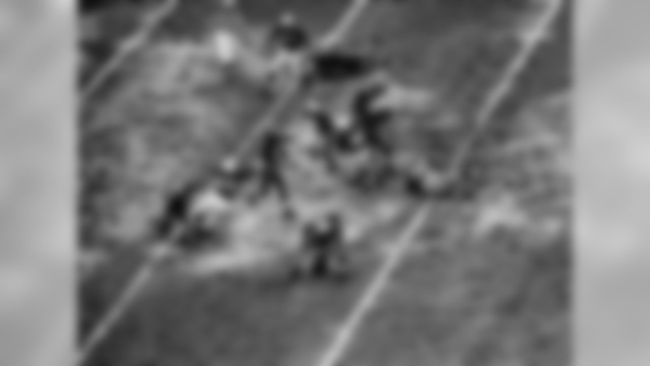 1951: Washington's Sammy Baugh unleashes a throw