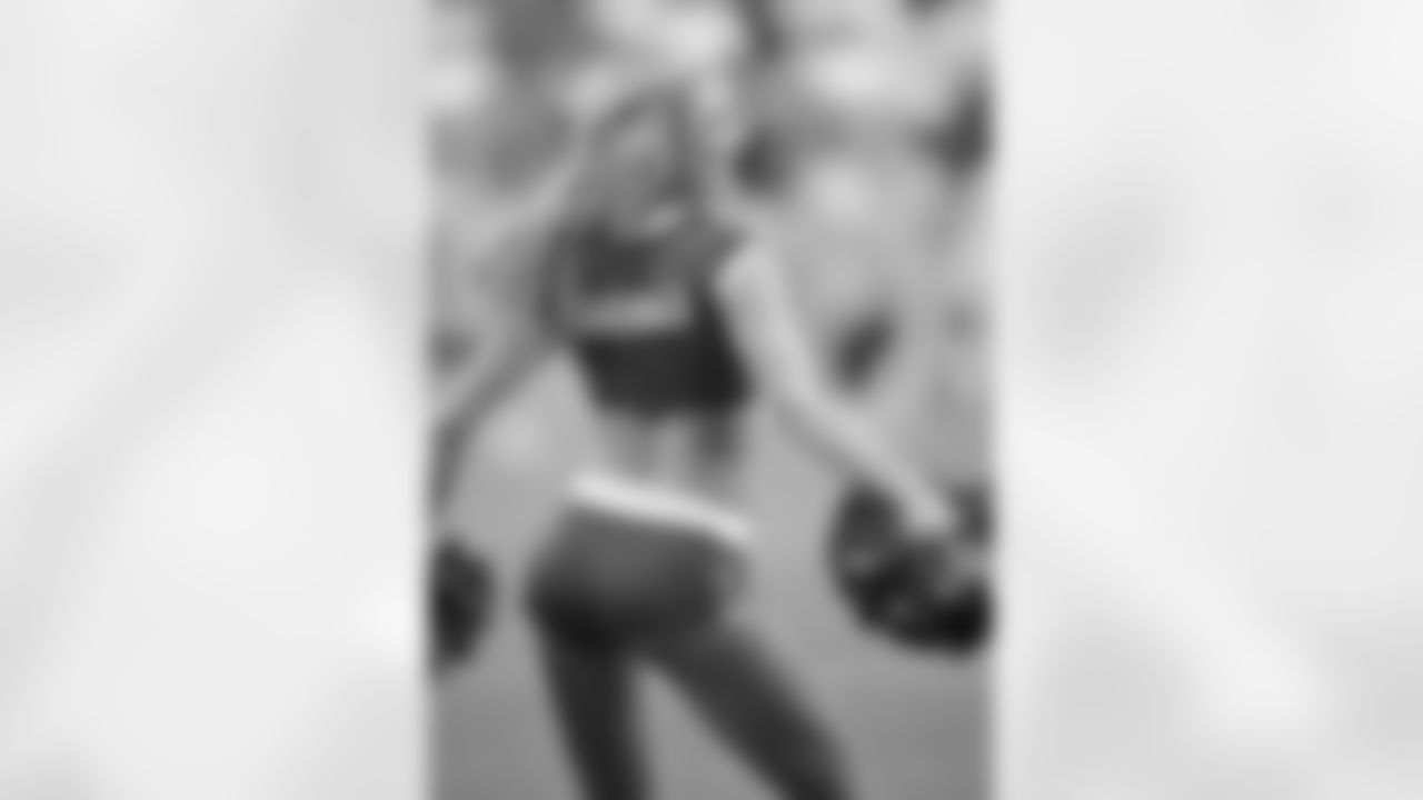 Cardinals Cheerleaders