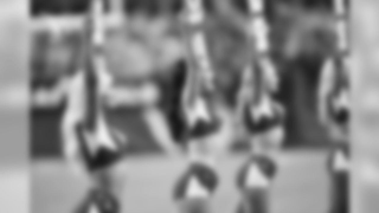 Images of the Cardinals cheerleaders during the Week 4 contest at State Farm Stadium