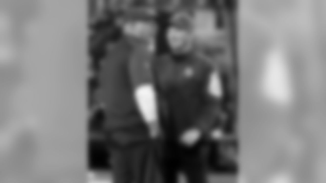 Coach Bruce Arians with Vikings coach Mike Zimmer before the game