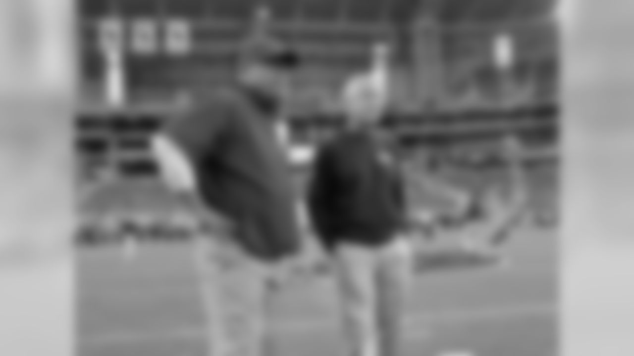 Coaches Bruce Arians and Pete Carroll before the game