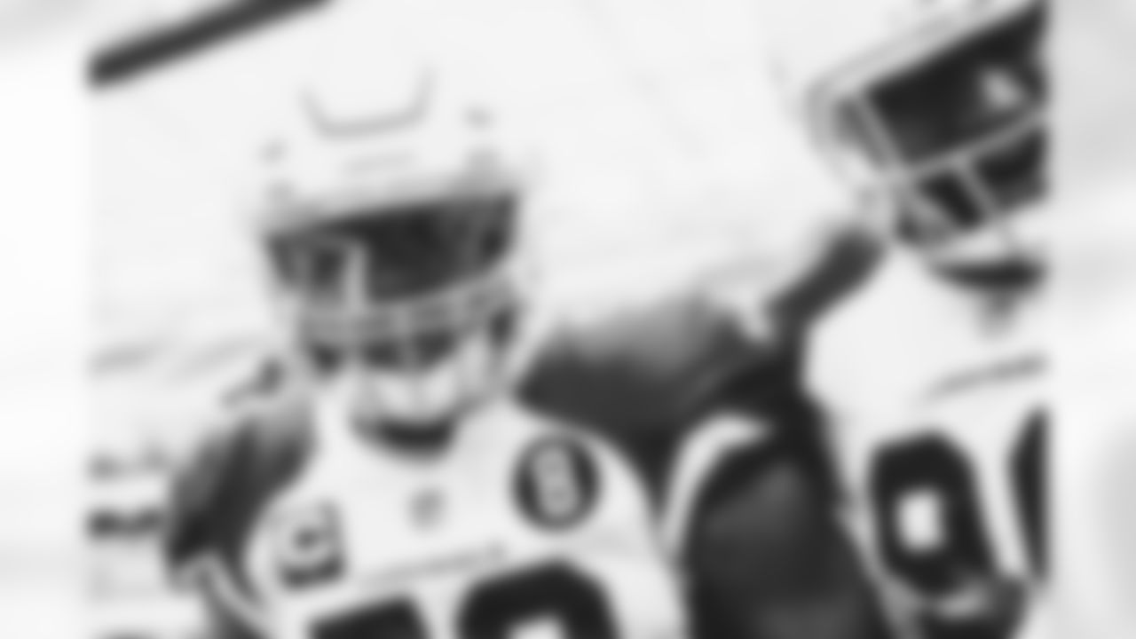 LB Jordan Hicks
