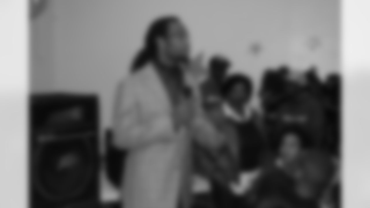 Larry Fitzgerald spoke to the children about setting positive goals and per