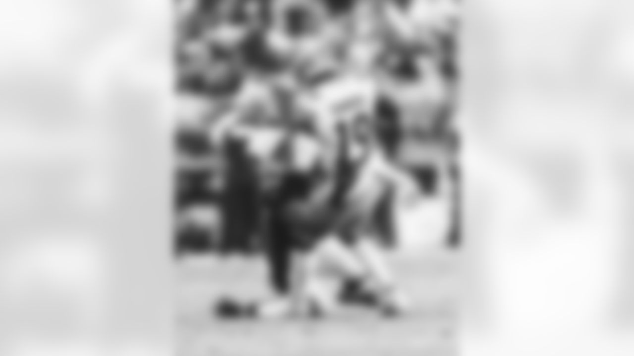ILB Zaven Collins