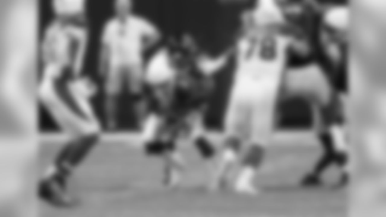 Cardinals QB Josh Rosen is sacked