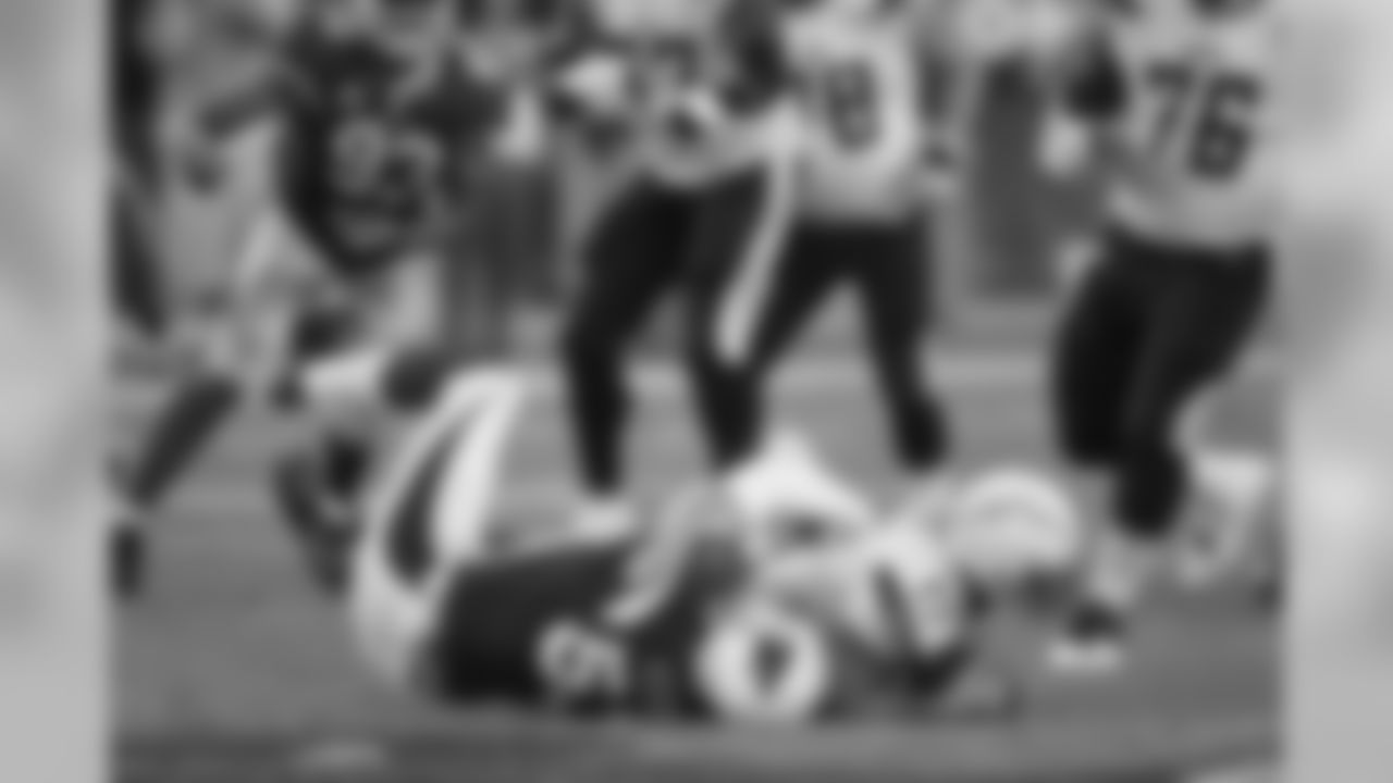 LB Thomas Keiser: 3 tackles