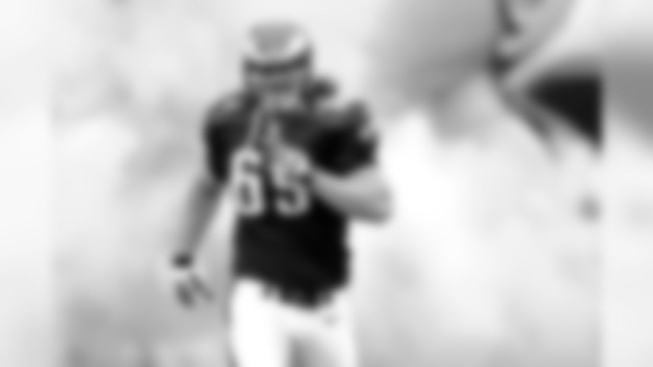 Mathis getting introduced while with the Eagles