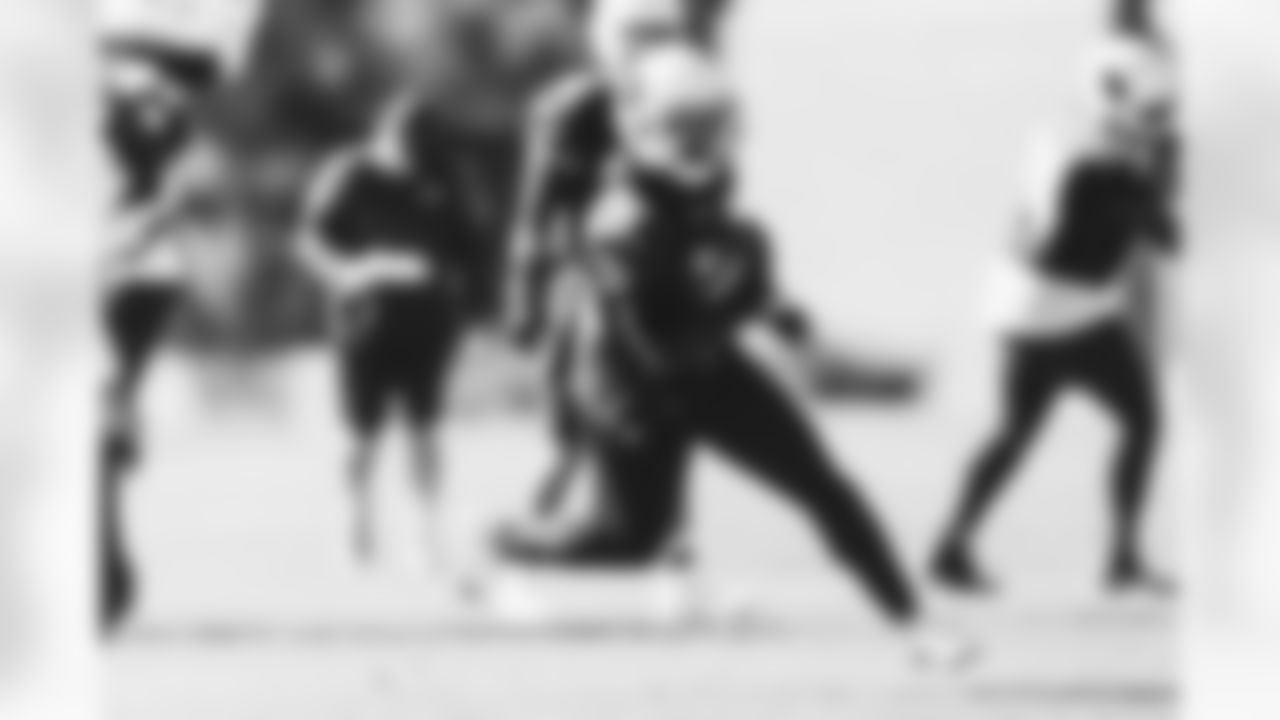RB Tavien Feaster