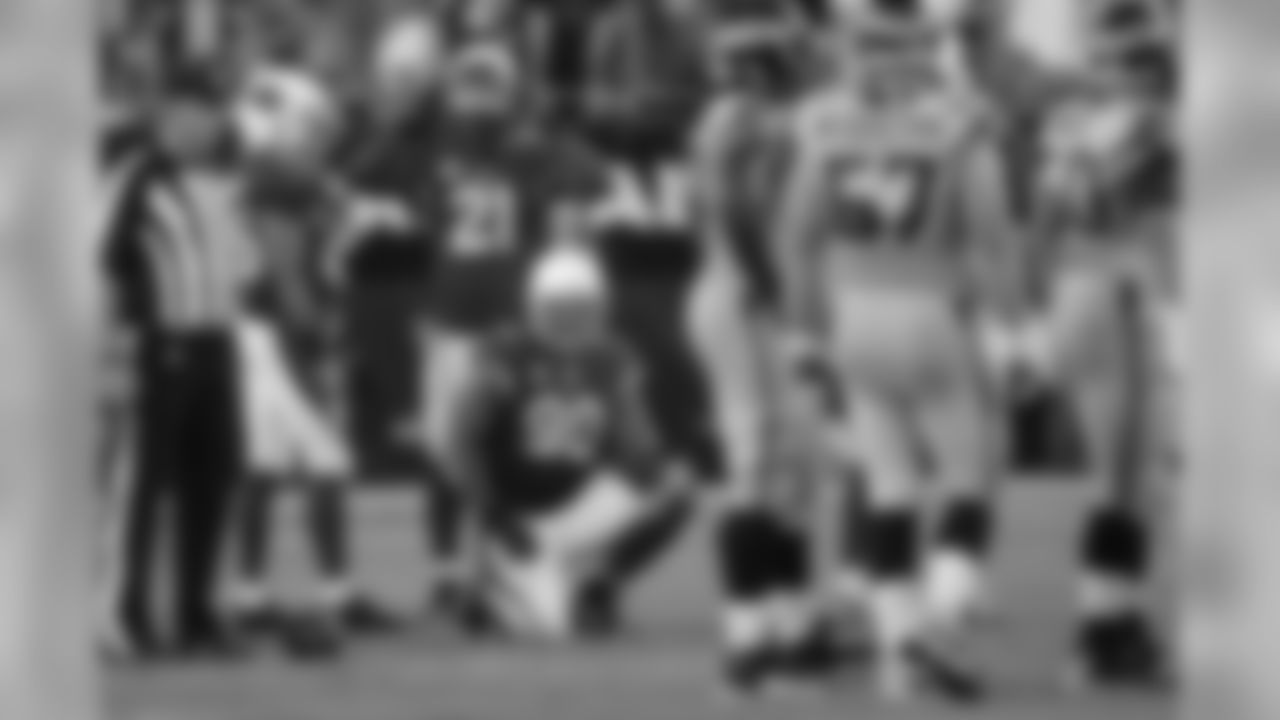 Waiting for the Seahawks at the line of scrimmage in 2013