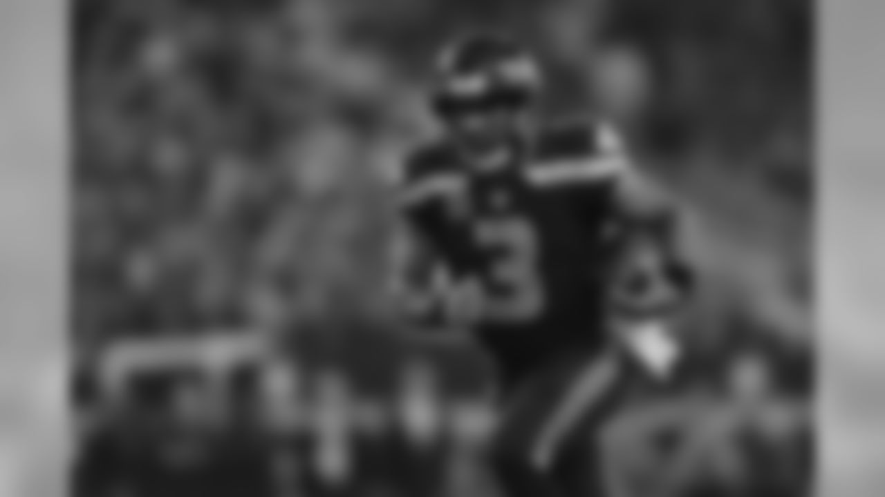 QB Russell Wilson