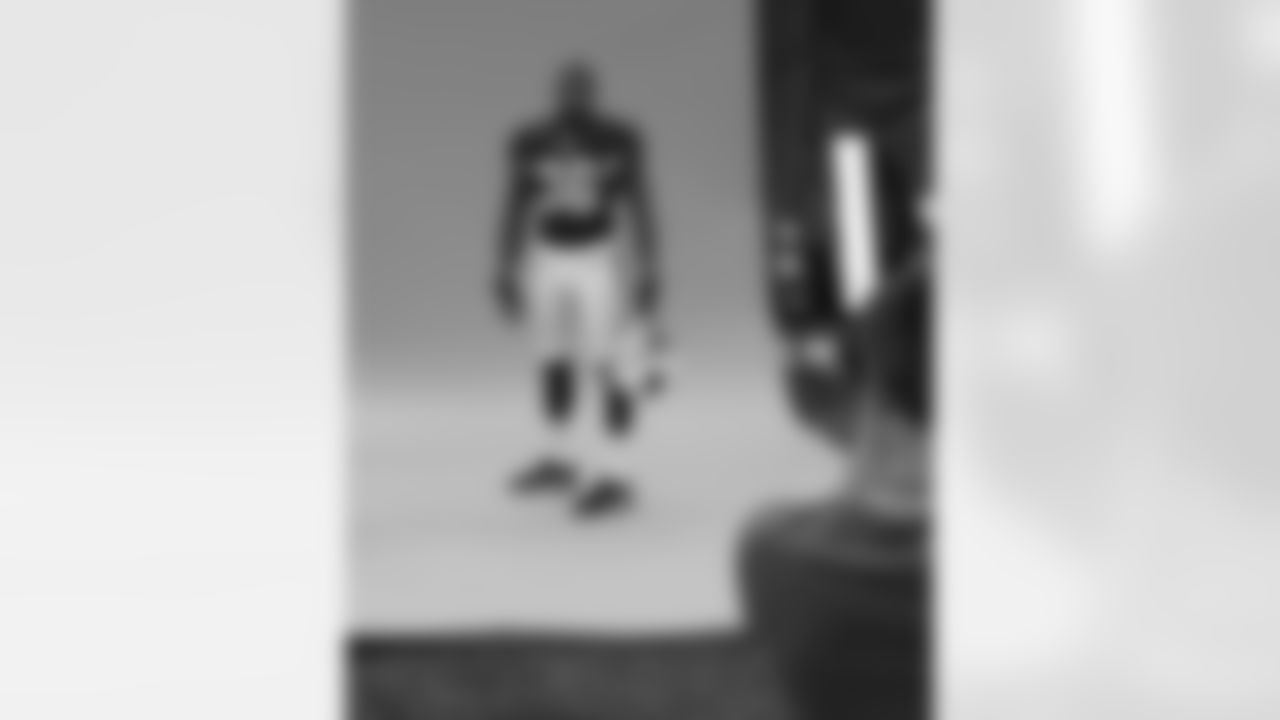 S Deone Bucannon shoots his stills
