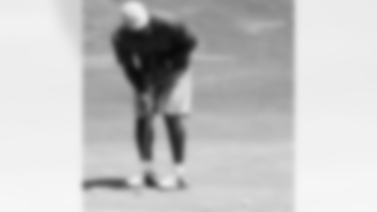 Patrick Peterson drains a birdie putt