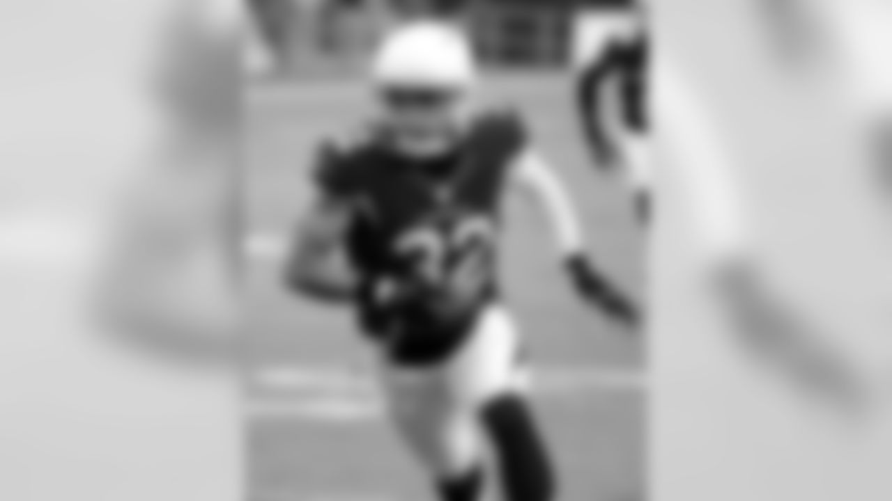 S Tyrann Mathieu returns an interception for a touchdown