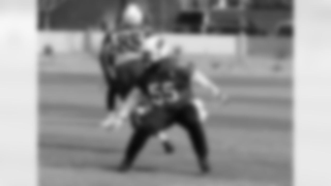 LB Sean Weatherspoon