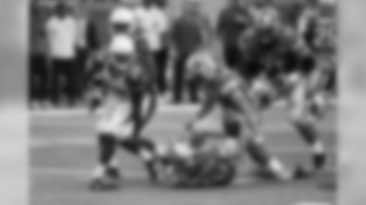 CB Justin Bethel takes down Lions QB Matthew Stafford