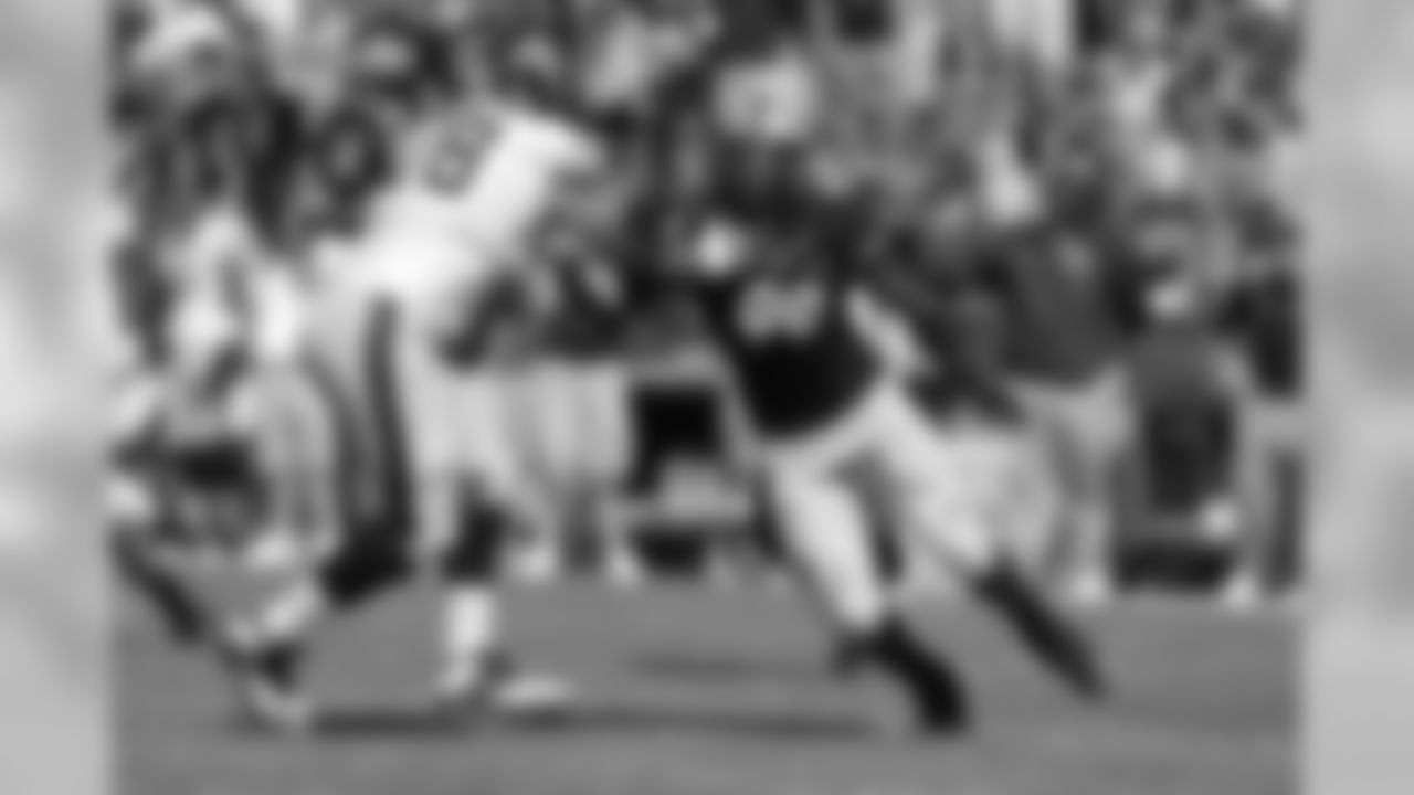 Purdue DE Ryan Russell: Projected sixth-rounder