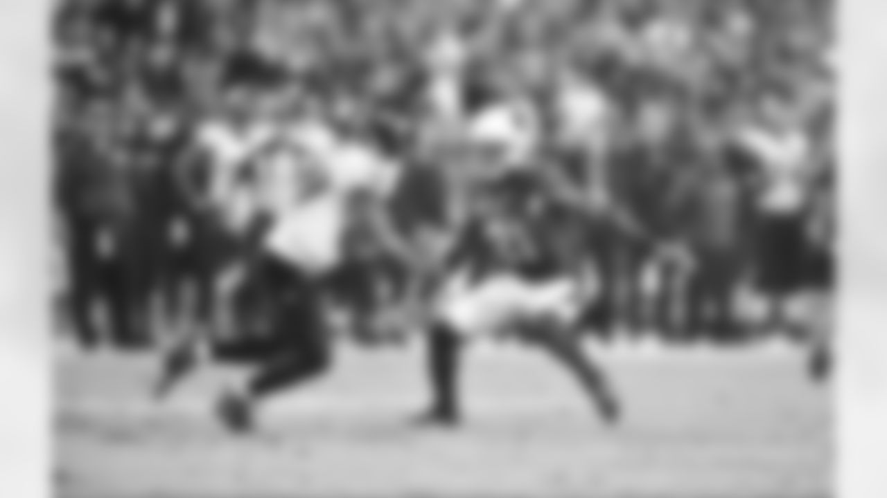 CB Patrick Peterson covers Ravens WR Steve Smith