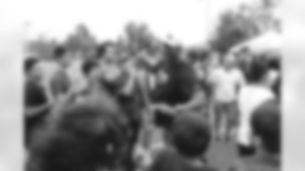 Los Cardenales organizaron un campamento de fútbol americano para jóvenes en Nogales, Sonora, Mx.