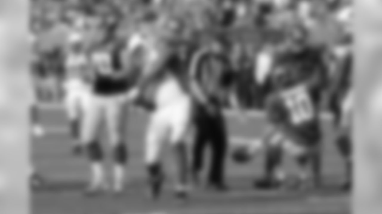 DE Calais Campbell celebrates a sack against the Giants