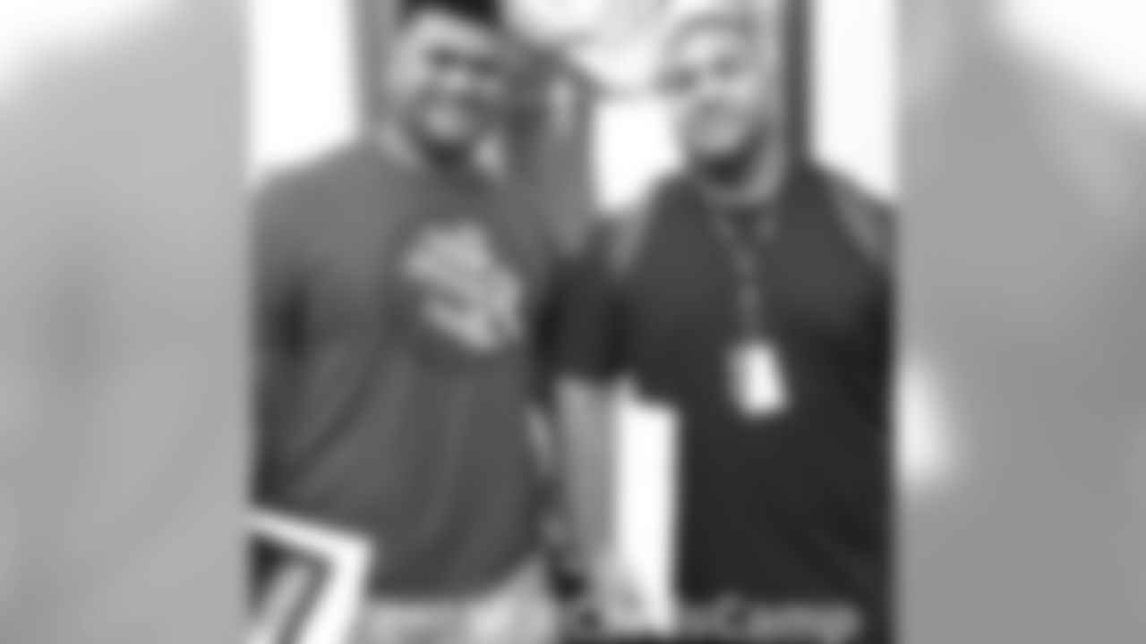 DT Alameda Ta'amu (@taamu66) with G Mike Iupati at training camp