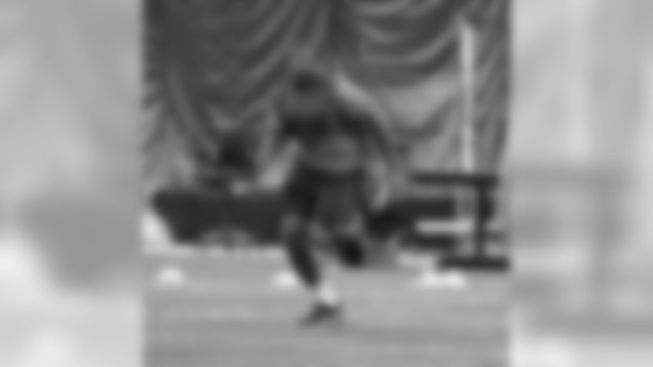 T Bobby Massie