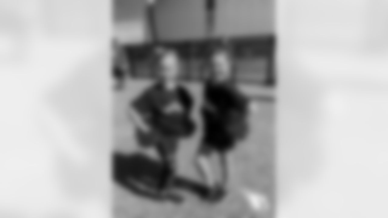 jr cheer close up 1