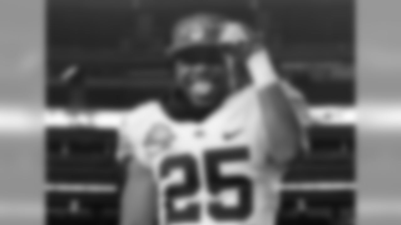 Iowa RB Ekrum Wadley: Projected fifth-rounder
