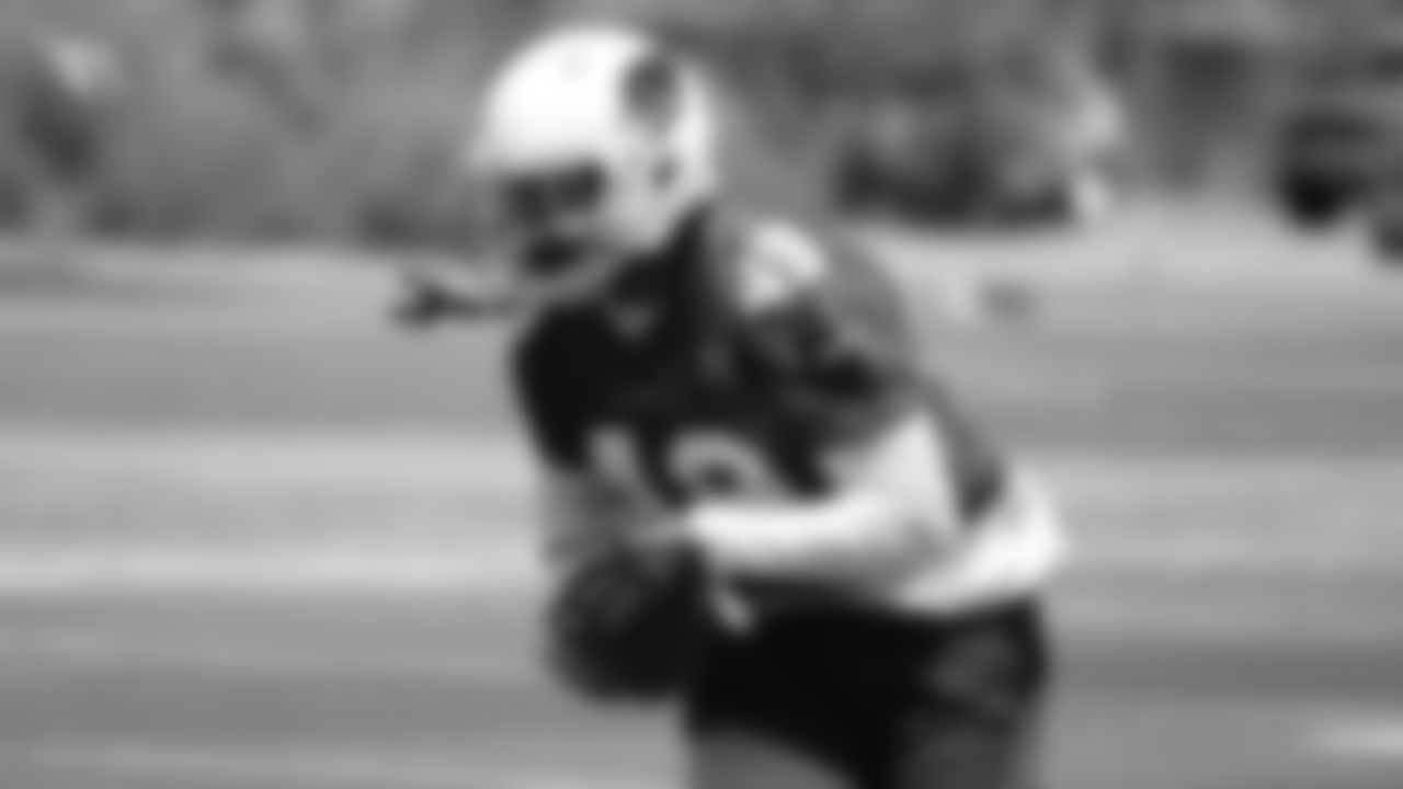 RB Wes Hills