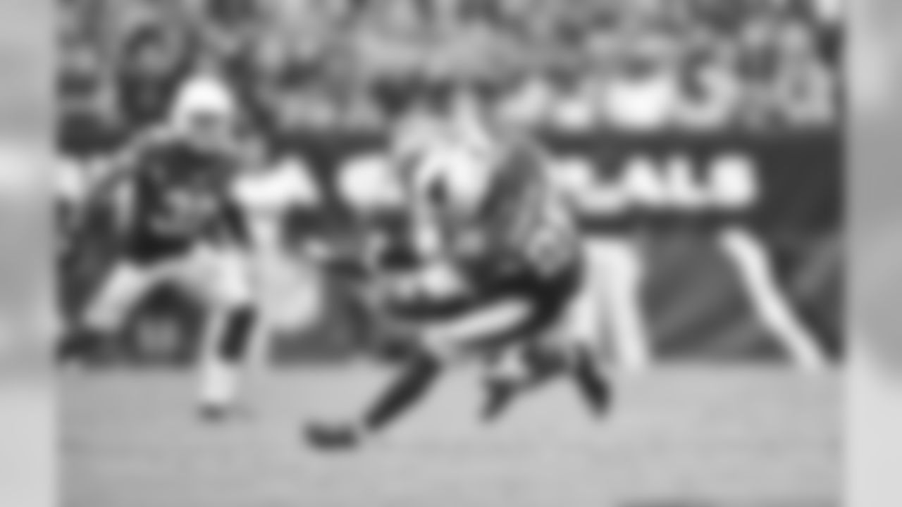 CB Jerraud Powers makes a tackle against the Saints