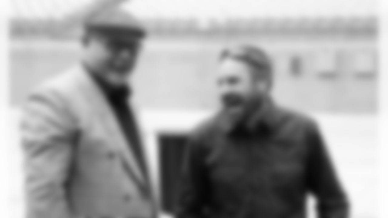 Bruce Arians and fan have a laugh
