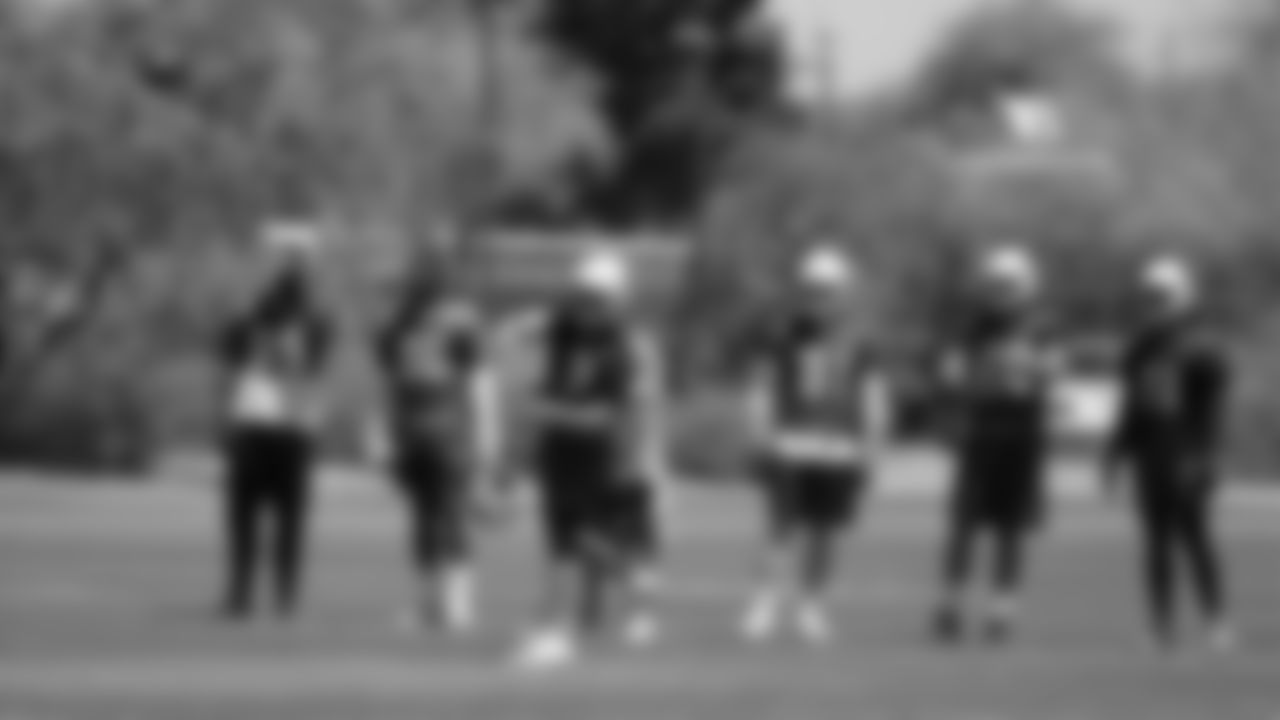QB Sam Bradford throws a pass