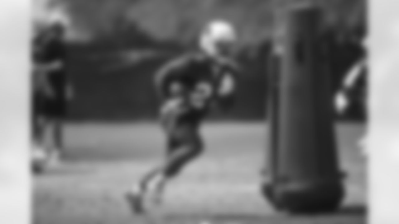 Arizona Cardinals running back T.J. Pledger (21) practices during Week 3 of the OTA offseason program on Thursday, June 9, 2022 in Tempe, AZ.