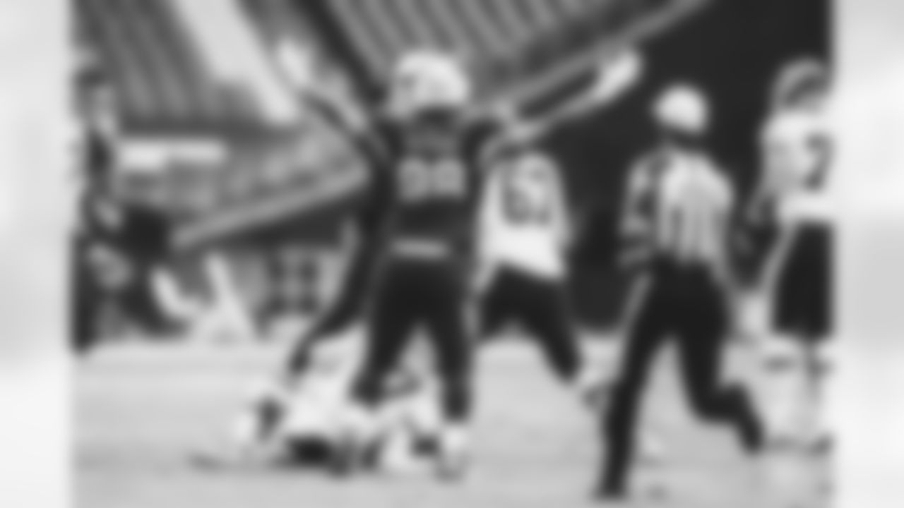 DT Corey Peters