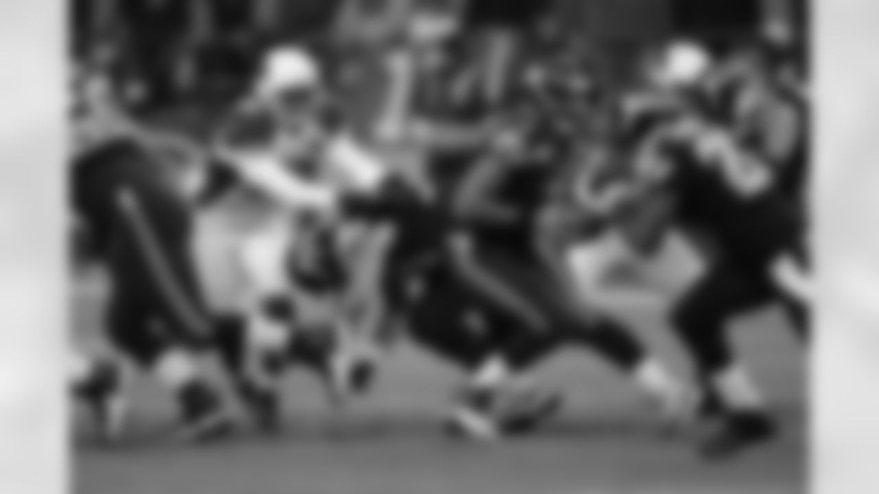 Russell Wilson 12/9/12 - 3 rushes, 12 yds