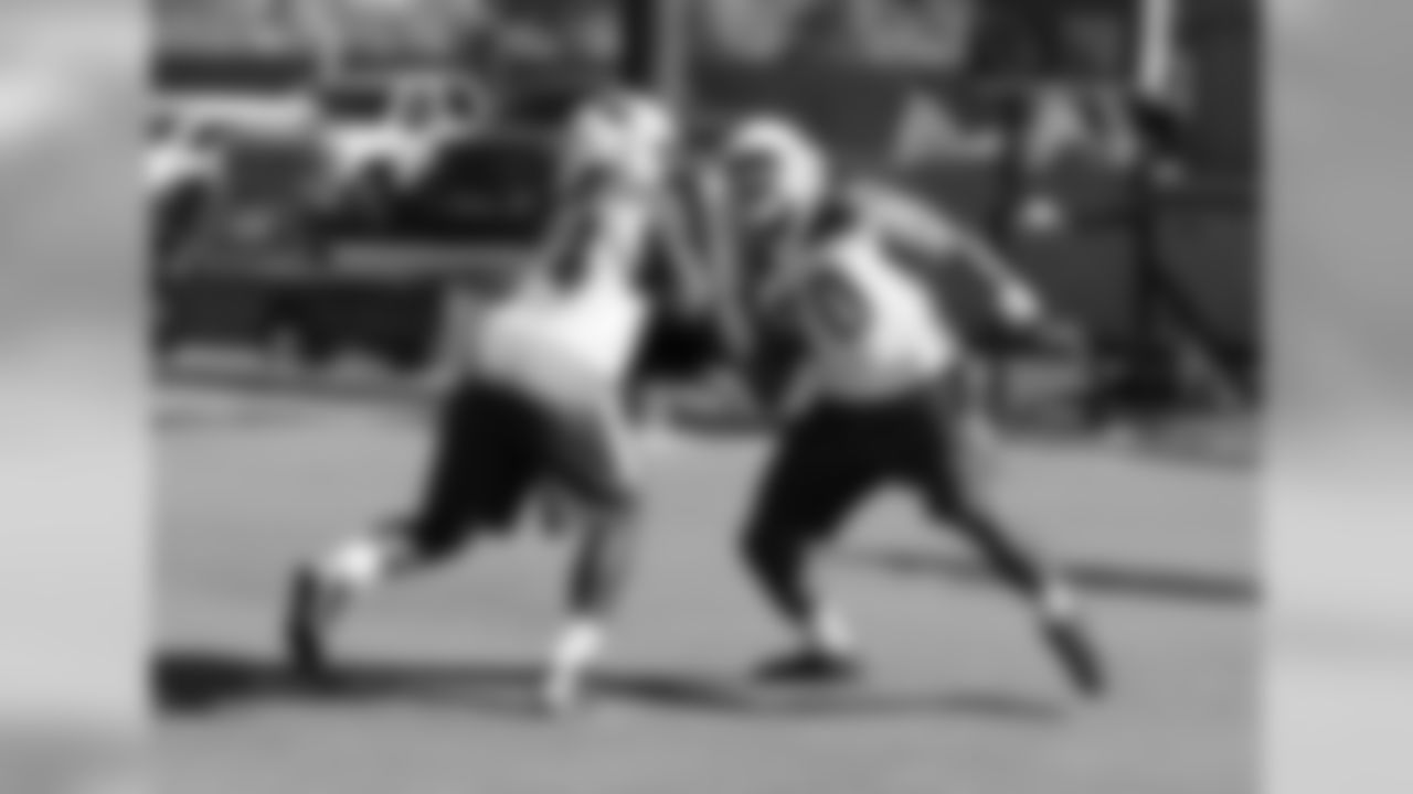 T Bobby Massie