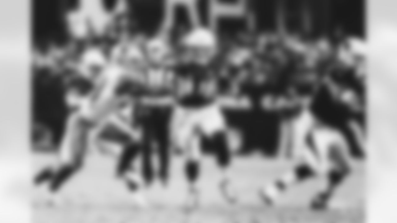 QB Chris Streveler