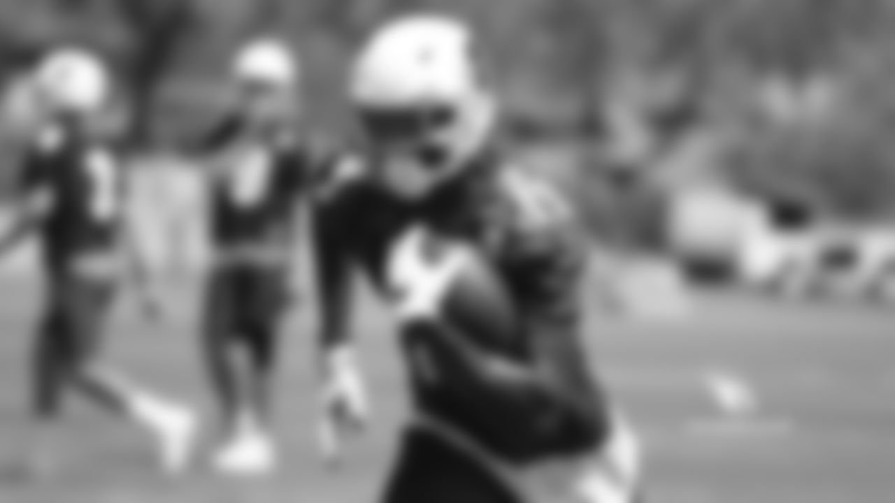 WR Carlton Agudosi